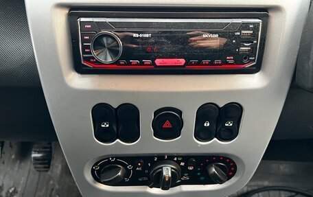 Renault Logan I, 2012 год, 110 000 рублей, 10 фотография