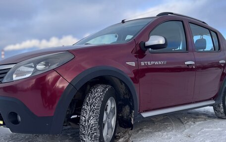Renault Sandero I, 2013 год, 950 000 рублей, 2 фотография