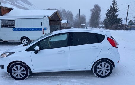 Ford Fiesta, 2016 год, 831 000 рублей, 4 фотография