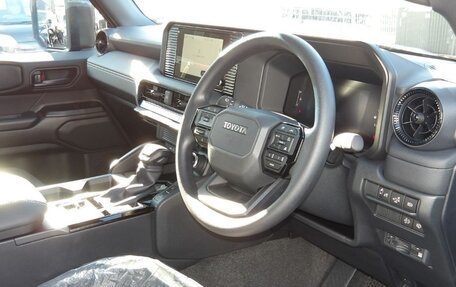 Toyota Land Cruiser Prado, 2025 год, 7 800 000 рублей, 2 фотография