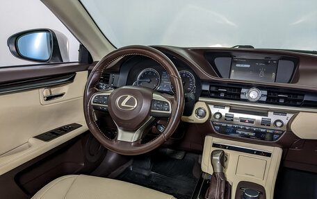 Lexus ES VII, 2017 год, 2 990 000 рублей, 29 фотография