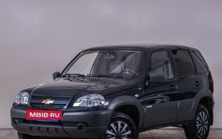 Chevrolet Niva I рестайлинг, 2015 год, 789 000 рублей, 2 фотография