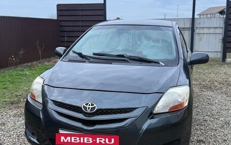 Toyota Yaris III рестайлинг, 2008 год, 670 000 рублей, 3 фотография