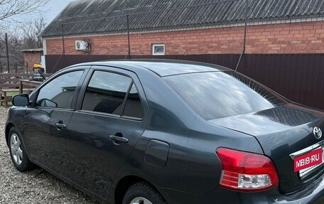 Toyota Yaris III рестайлинг, 2008 год, 670 000 рублей, 5 фотография