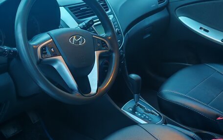 Hyundai Solaris II рестайлинг, 2013 год, 760 000 рублей, 4 фотография