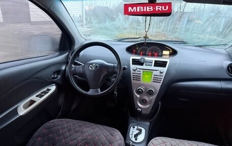Toyota Yaris III рестайлинг, 2008 год, 670 000 рублей, 9 фотография