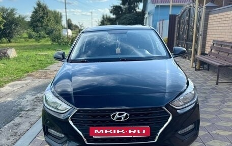 Hyundai Solaris II рестайлинг, 2019 год, 650 000 рублей, 4 фотография