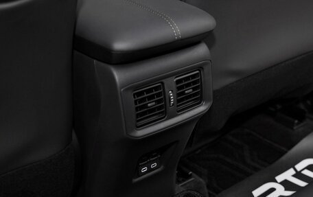 Toyota RAV4, 2025 год, 4 300 000 рублей, 22 фотография