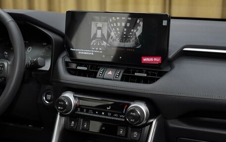 Toyota RAV4, 2025 год, 4 300 000 рублей, 14 фотография