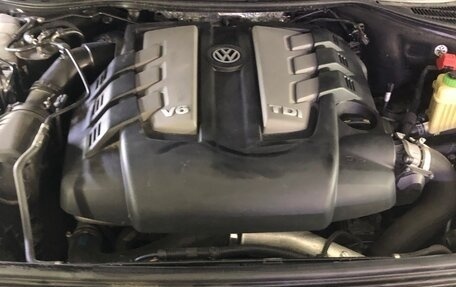 Volkswagen Touareg III, 2015 год, 2 960 000 рублей, 7 фотография