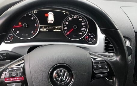 Volkswagen Touareg III, 2015 год, 2 960 000 рублей, 5 фотография