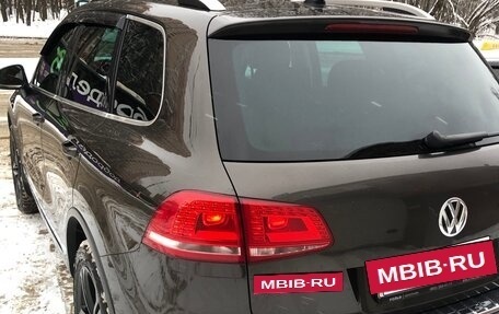 Volkswagen Touareg III, 2015 год, 2 960 000 рублей, 3 фотография