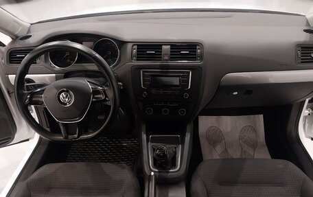 Volkswagen Jetta VI, 2016 год, 1 250 000 рублей, 16 фотография