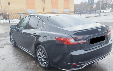 Toyota Camry, 2025 год, 3 900 000 рублей, 5 фотография