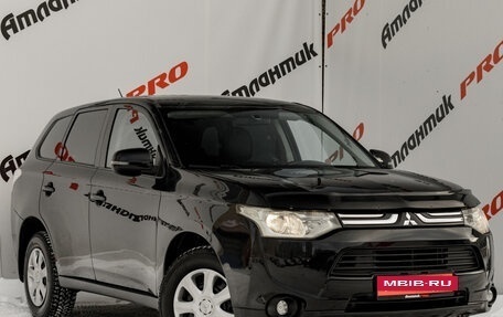 Mitsubishi Outlander III рестайлинг 3, 2012 год, 1 380 000 рублей, 3 фотография