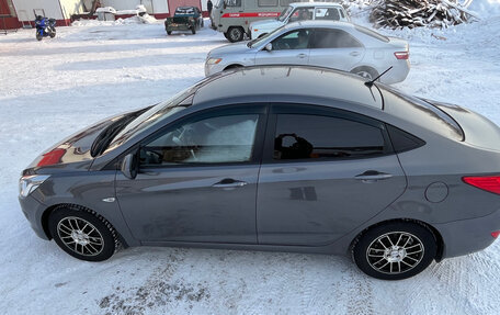 Hyundai Solaris II рестайлинг, 2014 год, 1 150 000 рублей, 2 фотография