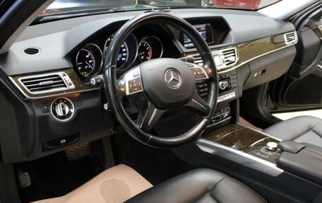 Mercedes-Benz E-Класс, 2014 год, 1 600 000 рублей, 6 фотография