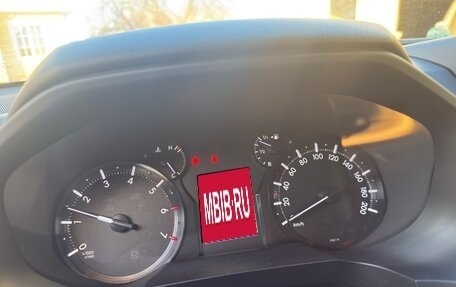 Toyota Land Cruiser Prado 150 рестайлинг 2, 2020 год, 6 099 000 рублей, 10 фотография