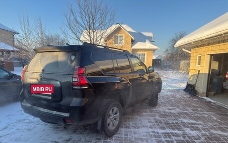 Toyota Land Cruiser Prado 150 рестайлинг 2, 2020 год, 6 099 000 рублей, 5 фотография