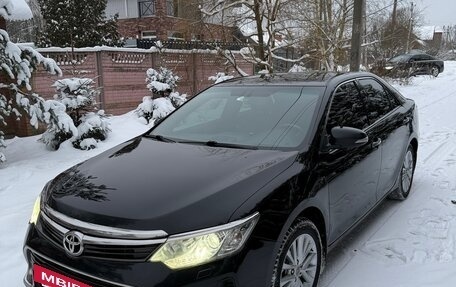 Toyota Camry, 2015 год, 2 100 000 рублей, 2 фотография