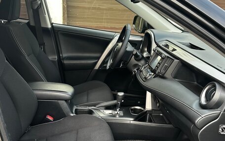 Toyota RAV4, 2016 год, 2 350 000 рублей, 12 фотография