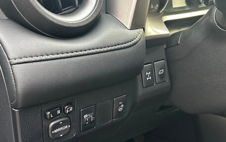 Toyota RAV4, 2016 год, 2 350 000 рублей, 28 фотография