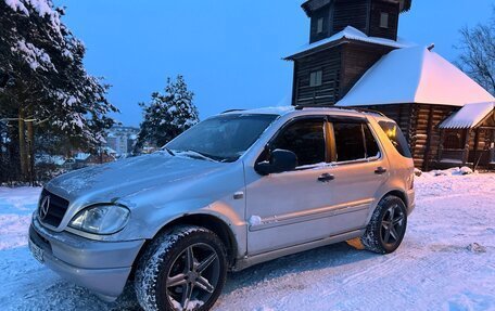 Mercedes-Benz M-Класс, 1999 год, 450 000 рублей, 3 фотография