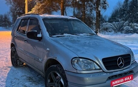 Mercedes-Benz M-Класс, 1999 год, 450 000 рублей, 4 фотография