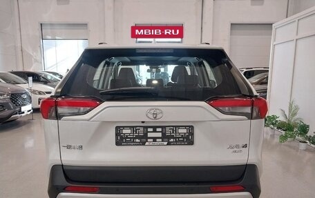 Toyota RAV4, 2025 год, 4 200 000 рублей, 5 фотография