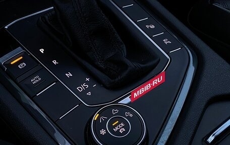 Volkswagen Tiguan II, 2019 год, 2 578 900 рублей, 19 фотография