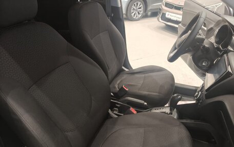 KIA Rio III рестайлинг, 2012 год, 860 000 рублей, 10 фотография