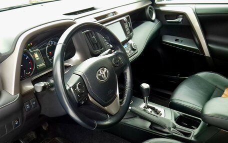 Toyota RAV4, 2016 год, 2 250 000 рублей, 7 фотография