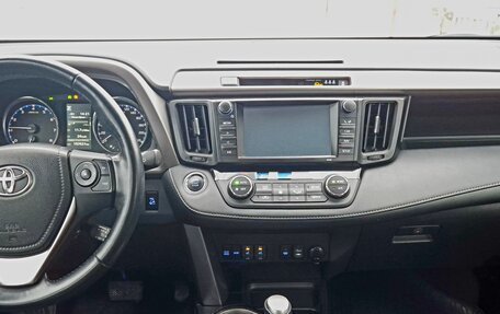 Toyota RAV4, 2016 год, 2 250 000 рублей, 9 фотография