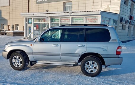 Toyota Land Cruiser 100 рестайлинг 2, 2006 год, 3 650 000 рублей, 2 фотография