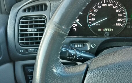 Toyota Land Cruiser 100 рестайлинг 2, 2006 год, 3 650 000 рублей, 21 фотография