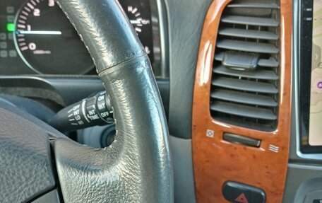 Toyota Land Cruiser 100 рестайлинг 2, 2006 год, 3 650 000 рублей, 22 фотография