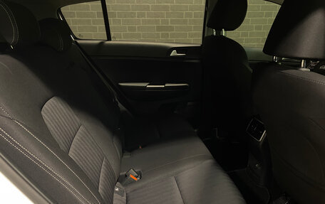 KIA Sportage IV рестайлинг, 2019 год, 2 220 000 рублей, 14 фотография