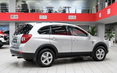 Chevrolet Captiva I, 2010 год, 895 000 рублей, 2 фотография