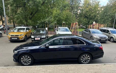 Mercedes-Benz E-Класс, 2020 год, 3 900 000 рублей, 9 фотография