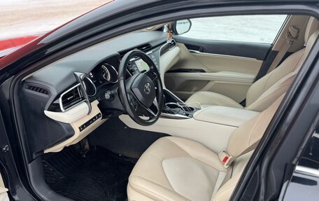 Toyota Camry, 2018 год, 2 550 000 рублей, 12 фотография