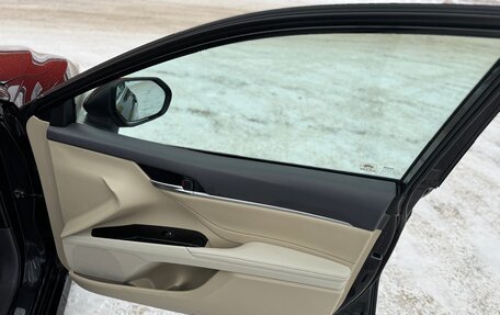 Toyota Camry, 2018 год, 2 550 000 рублей, 3 фотография