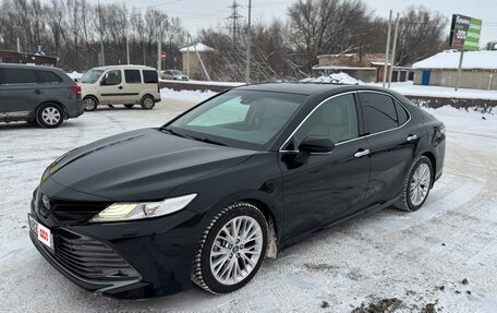 Toyota Camry, 2018 год, 2 550 000 рублей, 17 фотография