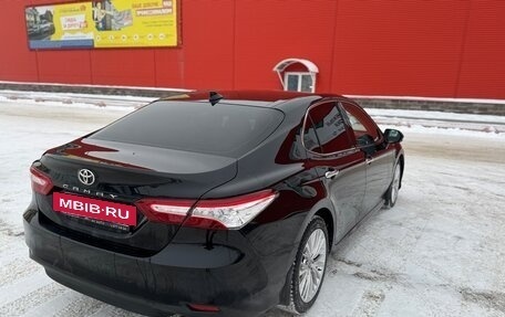 Toyota Camry, 2018 год, 2 550 000 рублей, 13 фотография