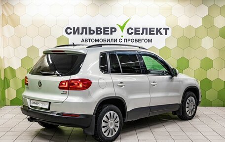 Volkswagen Tiguan I, 2012 год, 999 000 рублей, 2 фотография
