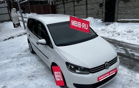 Volkswagen Touran III, 2011 год, 800 000 рублей, 5 фотография