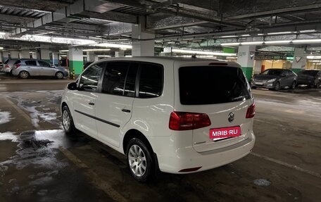 Volkswagen Touran III, 2011 год, 800 000 рублей, 14 фотография