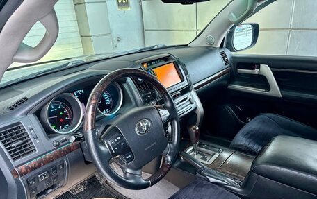 Toyota Land Cruiser 200, 2011 год, 3 109 000 рублей, 7 фотография