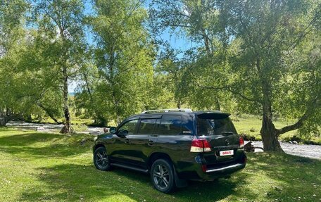 Toyota Land Cruiser 200, 2011 год, 3 109 000 рублей, 31 фотография