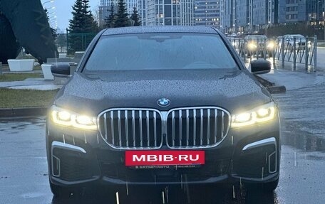 BMW 7 серия, 2019 год, 5 560 000 рублей, 2 фотография