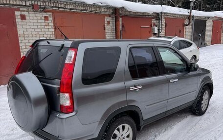 Honda CR-V II рестайлинг, 2005 год, 740 000 рублей, 2 фотография